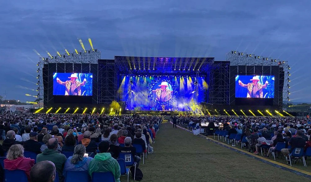 ZUCCHERO  <font face="Verdana, Arial, Helvetica, sans-serif" size="2">  Arena RCF Campovolo 2023</font>